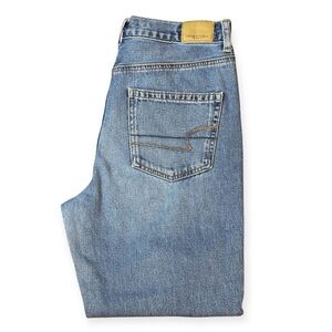 American Eagle Outfitters Mom Jeans